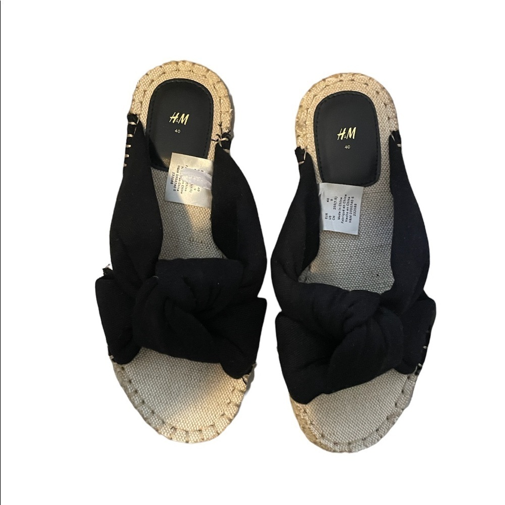 NWOT H&M beach style shoes - Picture 3 of 3